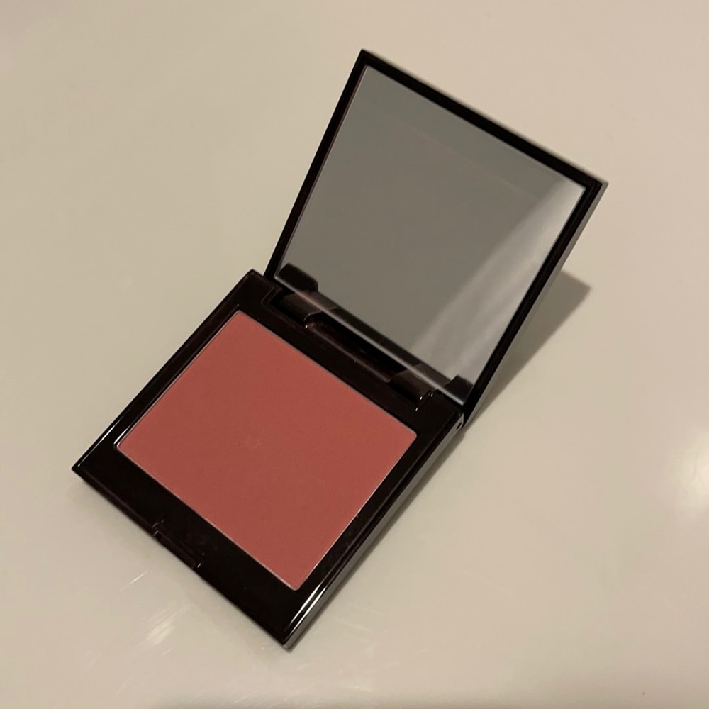 Laura Mercier blush in Rosé
